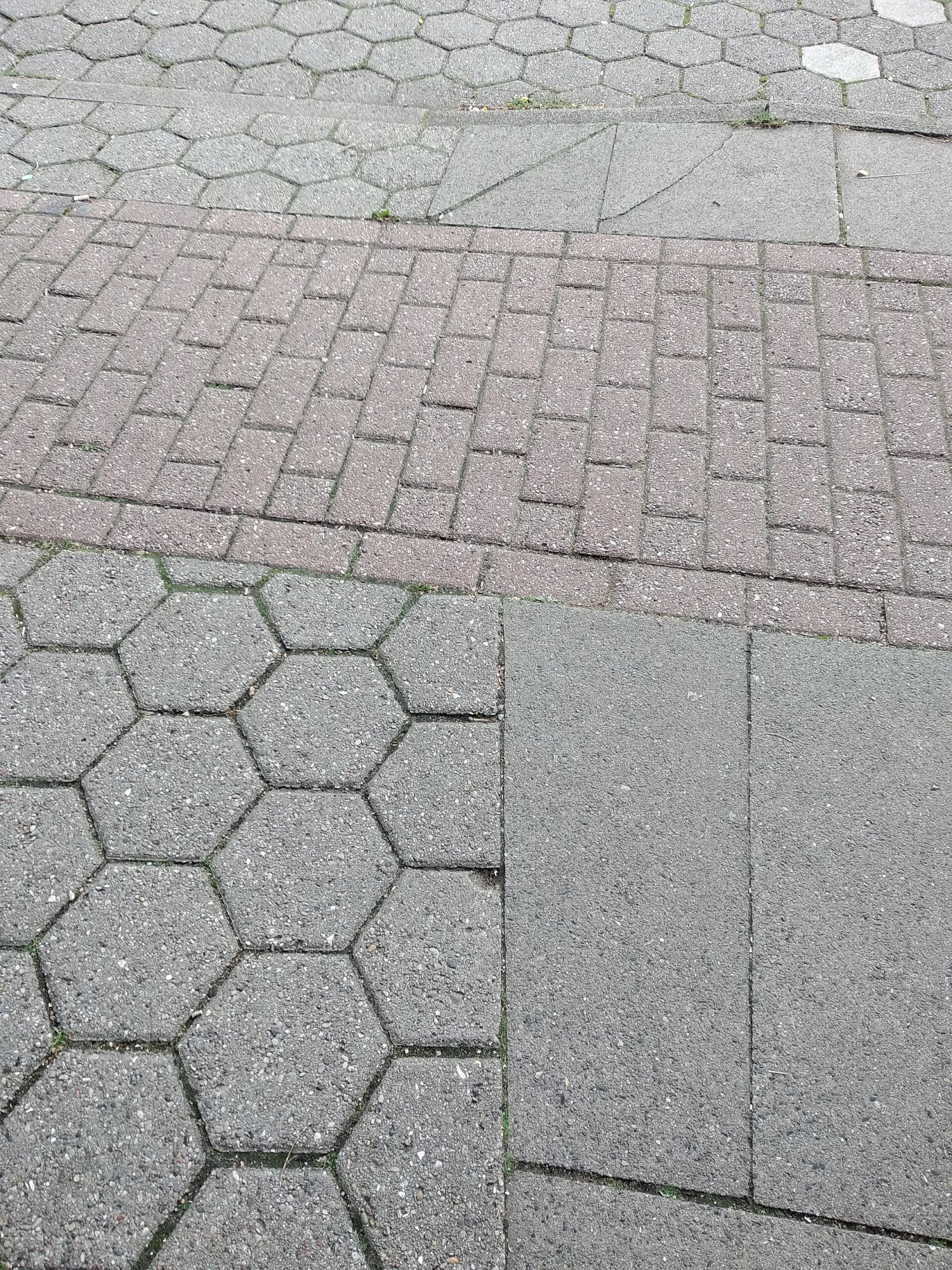 Pavaj din pavele de beton de 6 cm, cu fundație (1)