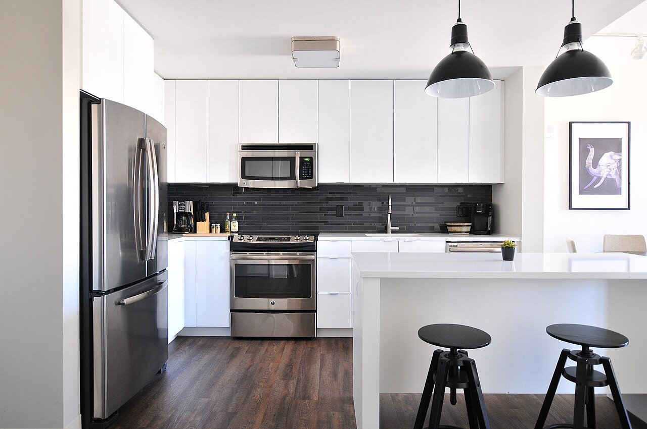 Panou spate din sticlă securizată vopsită (1)