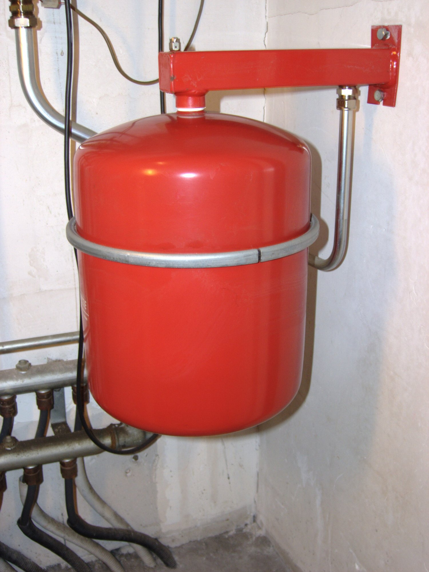Boiler de apă caldă 200 l pentru pompă de căldură (1)