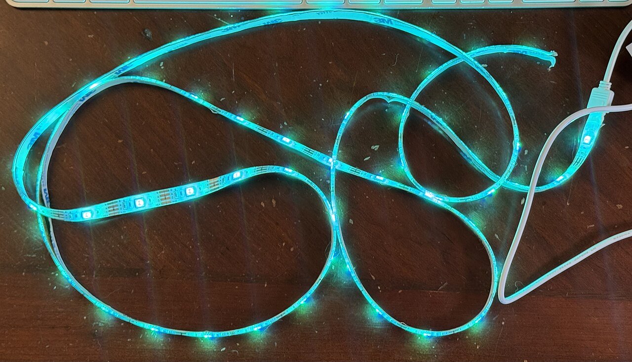 Iluminare LED în profil de aluminiu, cu senzor (1)